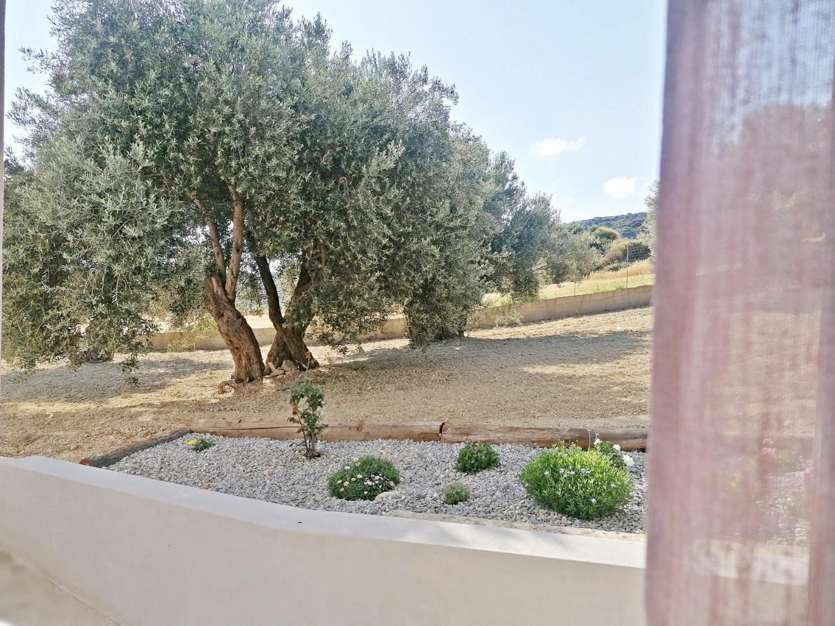 Stavi'S Guesthouse Míloi Εξωτερικό φωτογραφία